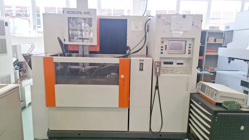 ROBOFIL 440 CC EDM FILO